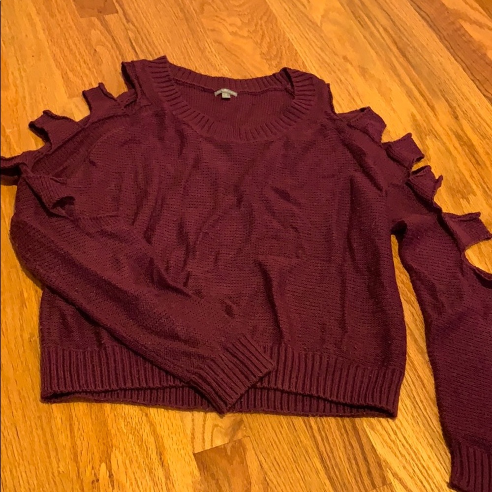 Cutout sleeve sweater